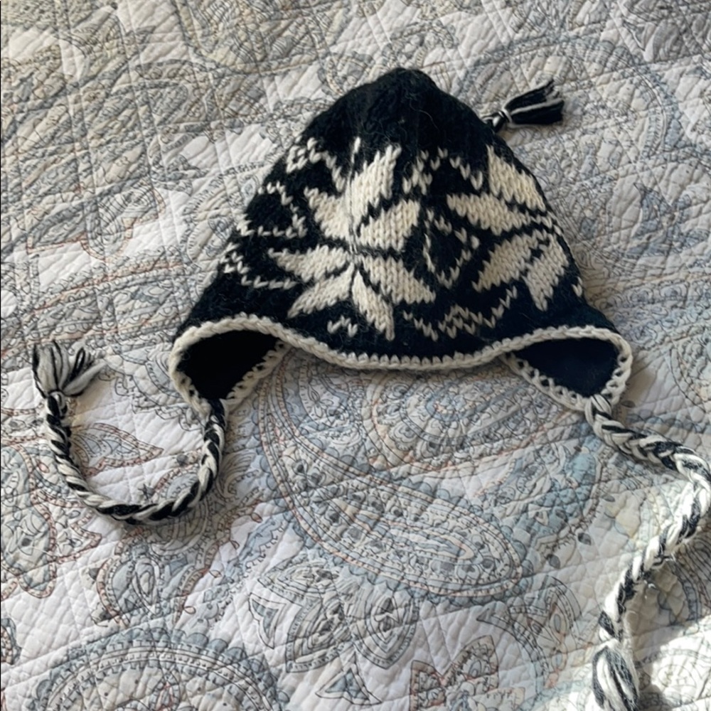 Fleece lined wool ski hat